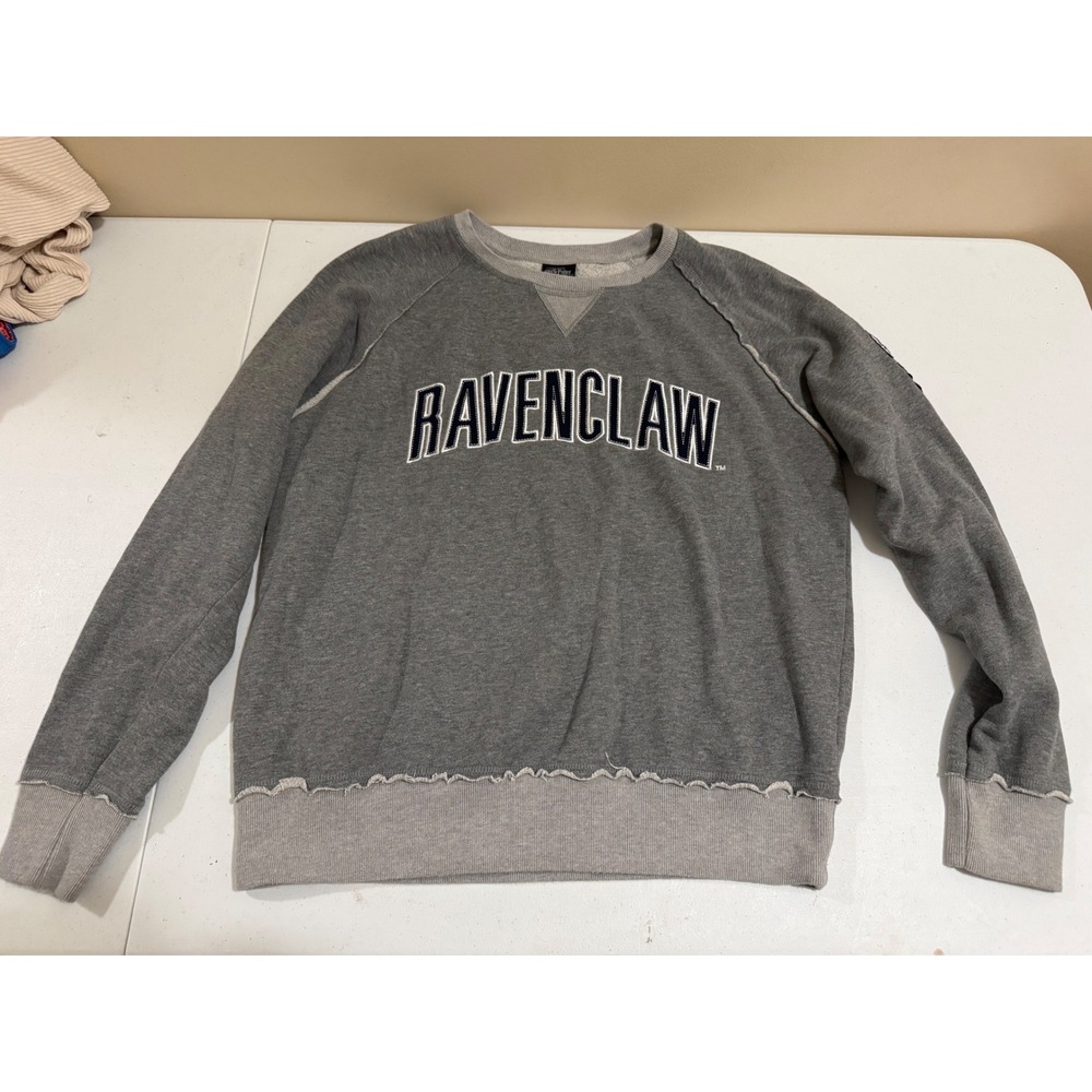 Universal Studios Harry Potter Ravenclaw Sweatshirt Gray Large Crest Patch